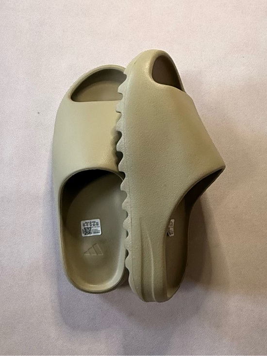 Yezzy adidas Sand Beige Slide Sandals